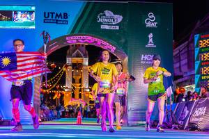 BIB: 100, 310, 50631, 5914, 735, 125
                            <button type="button" onclick="openModal(21811881)" class="btn btn-primary btn-sm float-right btn-popup" data-toggle="modal" data-target=".modal-high-quality">
                        <i class="fas fa-shopping-cart"></i> Add to Cart
                    </button>
                                            <button type="button" onclick="isThisMe(21811881, true)" class="btn btn-success btn-sm float-right btn-popup btn-isme hidden" data-toggle="tooltip" data-placement="bottom" title="นี่คือรูปของคุณใช่ไหม คลิกที่นี่เพื่อเอาเข้าอัลบั้ม">
                        <i class="fas fa-plus"></i> Add to album
                    </button>
                    <button type="button" onclick="isThisMe(21811881, false)" class="btn btn-warning btn-sm float-right btn-popup btn-isnotme hidden">
                        <i class="fas fa-ban"></i> Remove from album
                    </button>